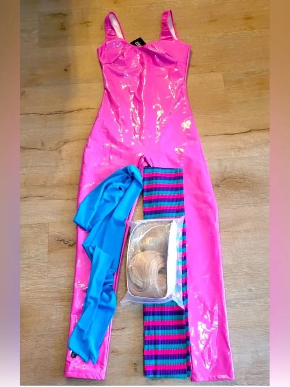 BNWT Workout Plan 80’s Wig and Costume Set